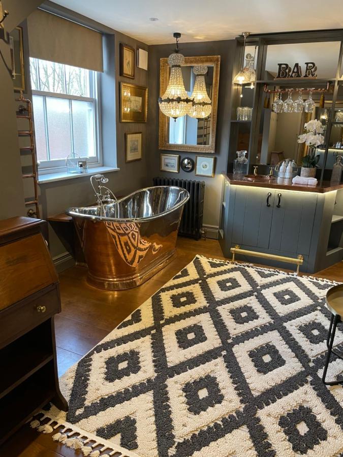 The Barth Room At Cheshire Boutique Barns 낸트위치 외부 사진