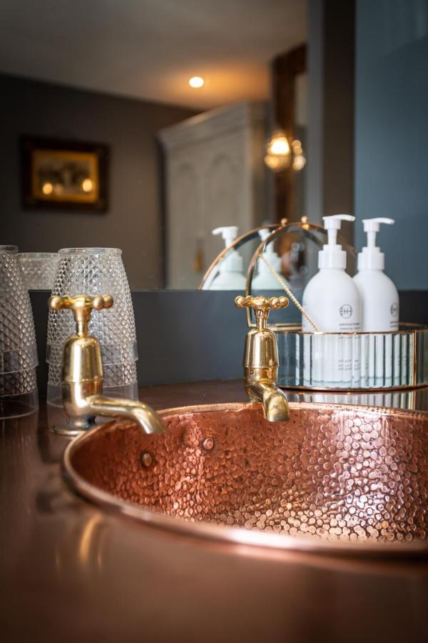 The Barth Room At Cheshire Boutique Barns 낸트위치 외부 사진
